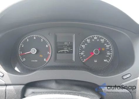 2013 Volkswagen Jetta 2.0L S z USA, uszkodzony, nr VIN 3VW2K7AJ1DM352989